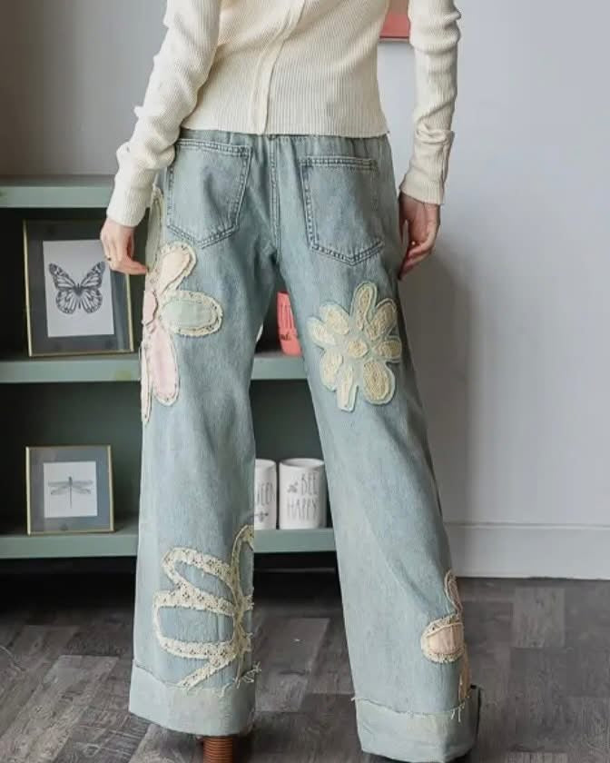 Oli & Hali Flower Appliquéd Jeans