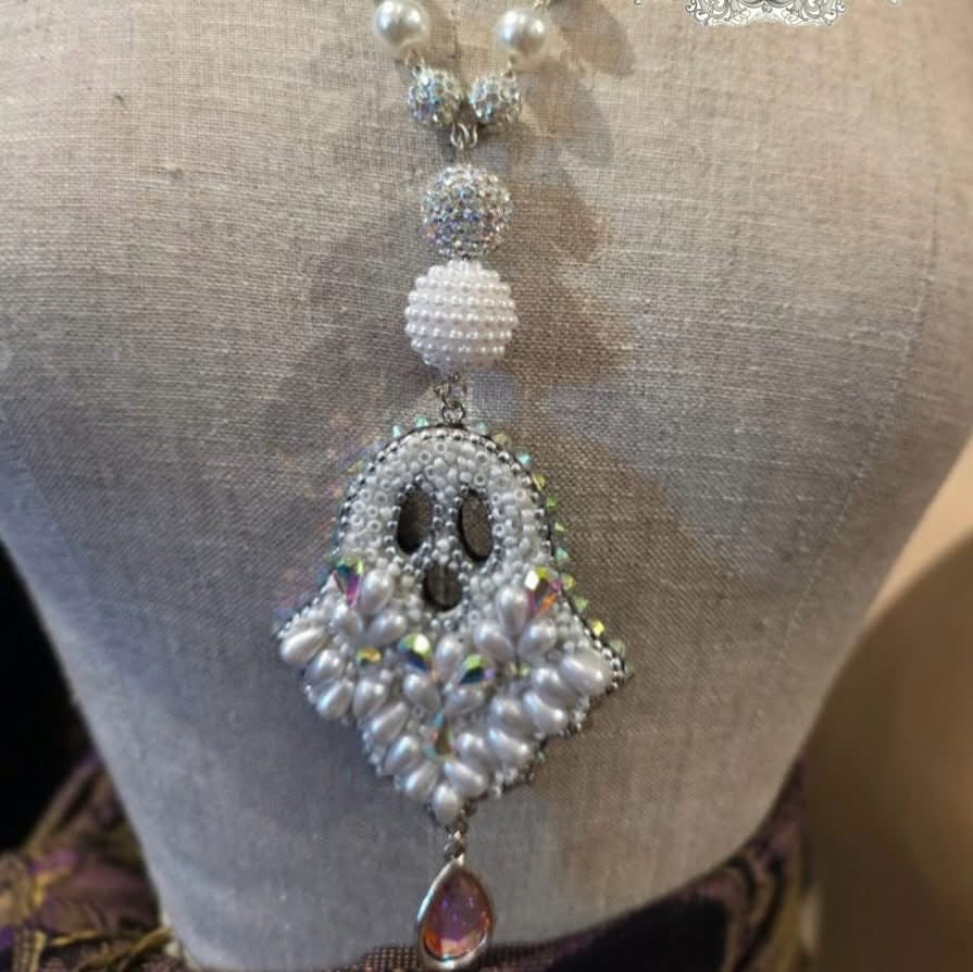 PRIM Pearl & Crystal Beaded Ghost Statement Necklace